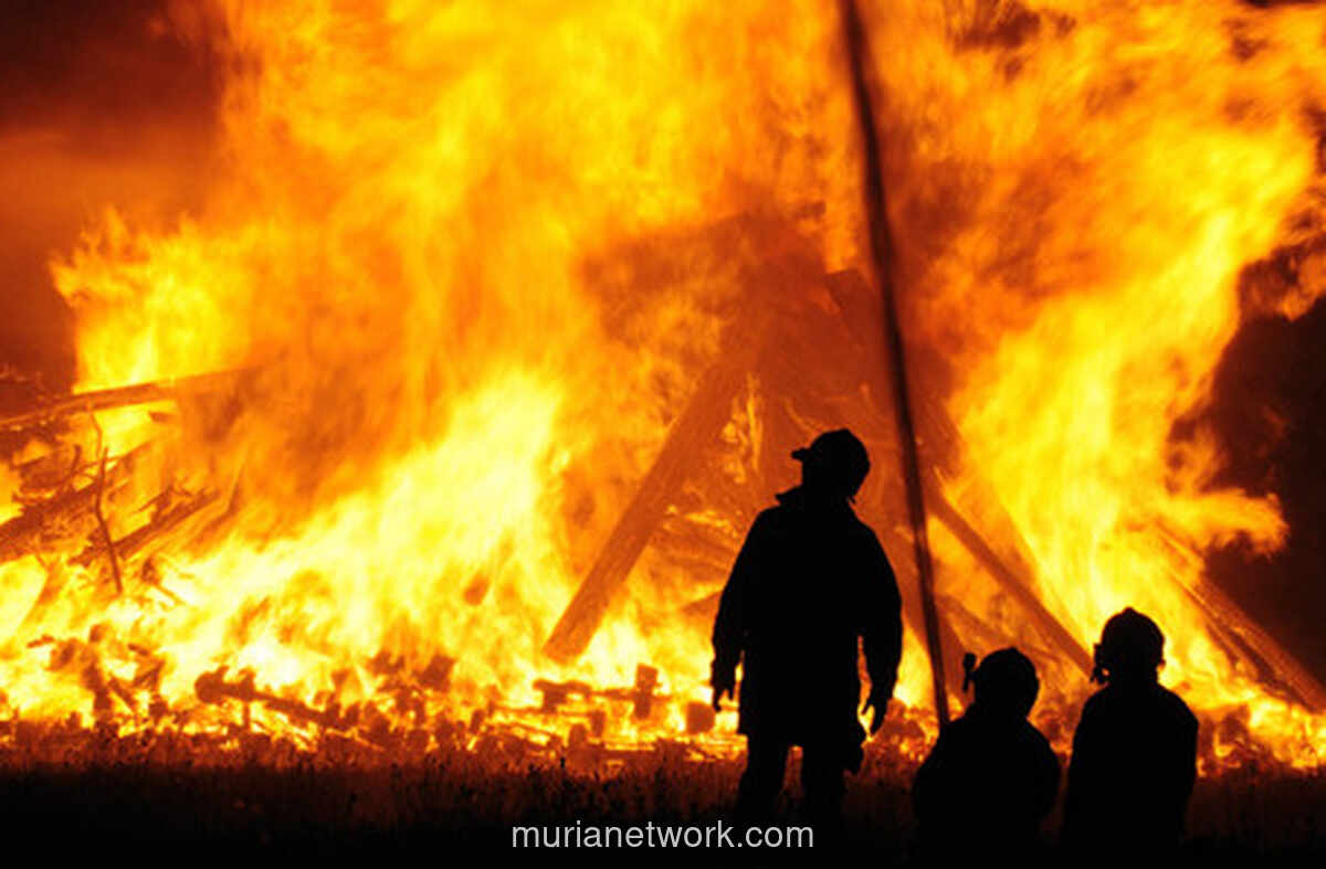 Rita Pasaraya Cilacap Ludes Dilahap Api, Puluhan Jam Belum Padam