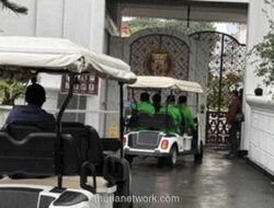 Cak Imin dan Pengurus PKB Bertamu ke Istana di Tengah Hujan Lebat