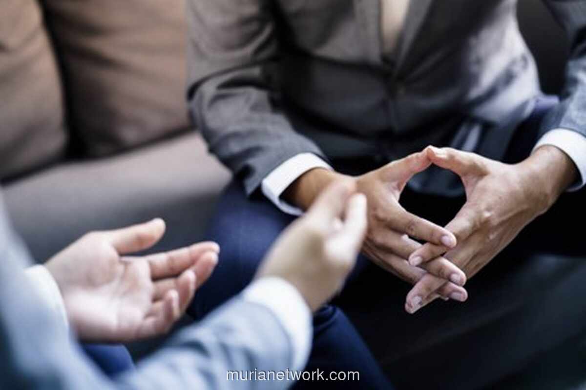 Ketika Bahasa Bayi Menggerus Kedalaman: Resistensi Intelektual di Era Komoditas Informasi