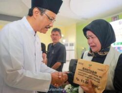 Gus Ipul Serahkan Santunan Langsung untuk Korban Banjir Sumatra