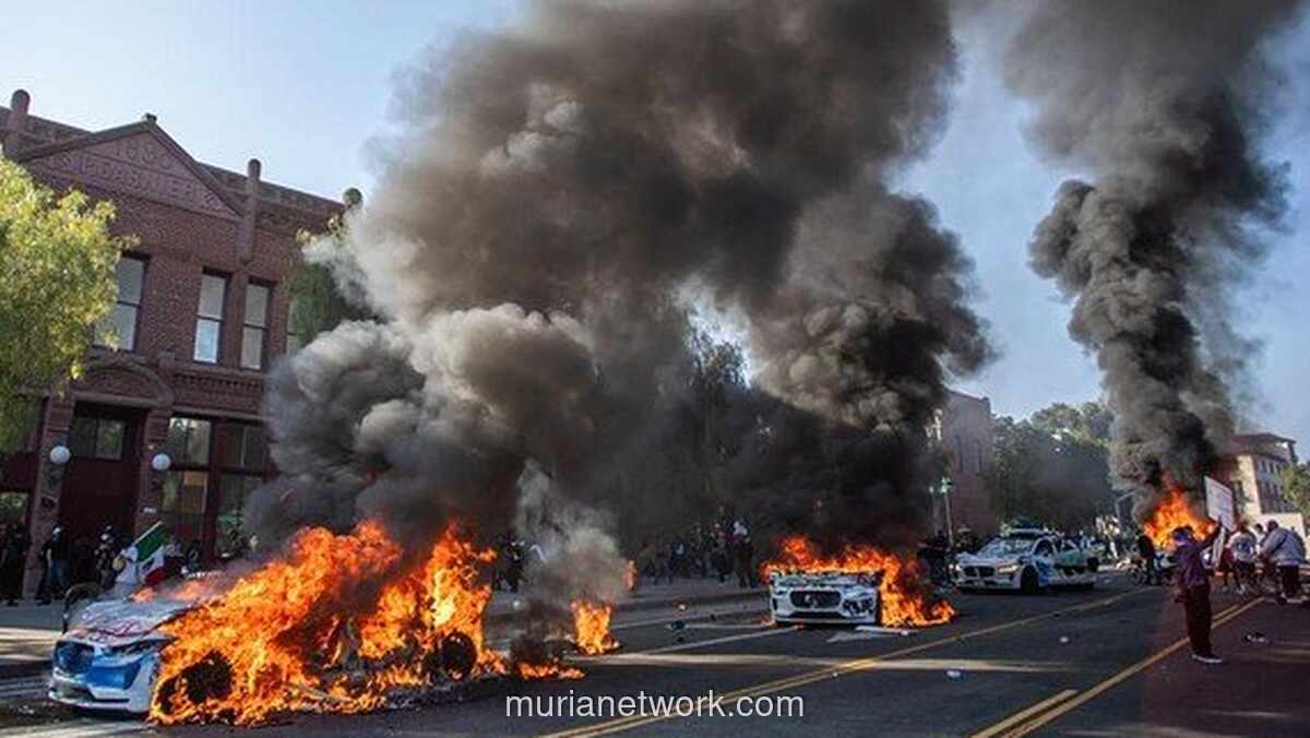 Los Angeles Membara, Protes Imigrasi Trump Picu Bentrok dengan Aparat