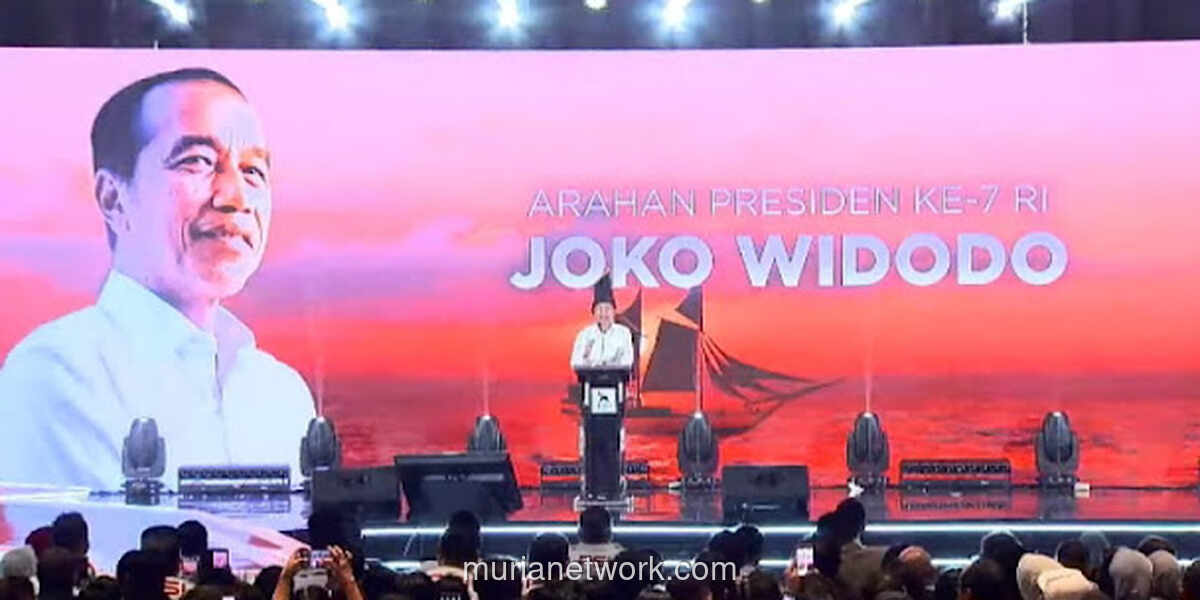 Dokter Tifa Soroti Penampilan Jokowi di Rakernas PSI: Playing Victim di Balik Kondisi Fisik?