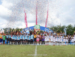 Dua Sekolah Dasar Bandung Ukir Sejarah di MilkLife Soccer Challenge