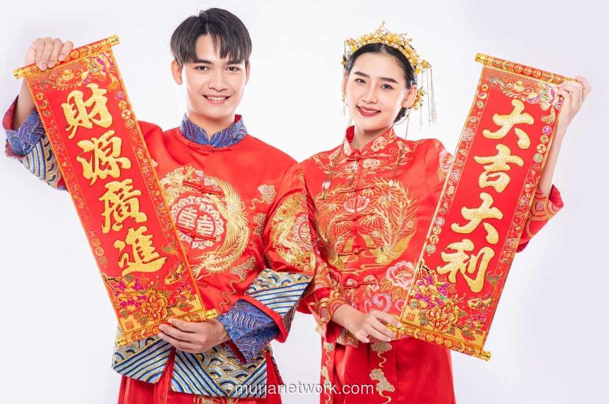 Merah dan Emas di Imlek: Bukan Sekadar Warna, Tapi Simbol Harapan yang Berusia Ratusan Tahun