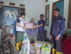 Masjid Jadi Titik Terang di Tengah Reruntuhan Longsor Cisarua