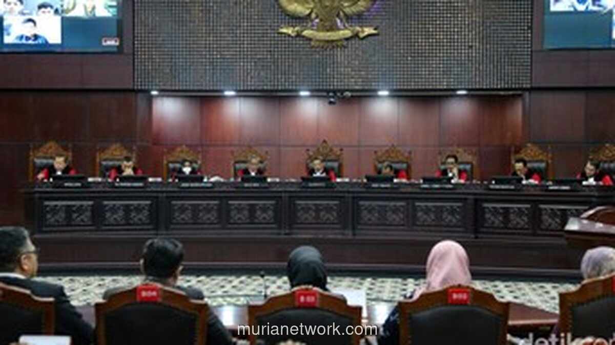 MK Tolak Gugatan soal Penugasan TNI-Polri di Jabatan Sipil