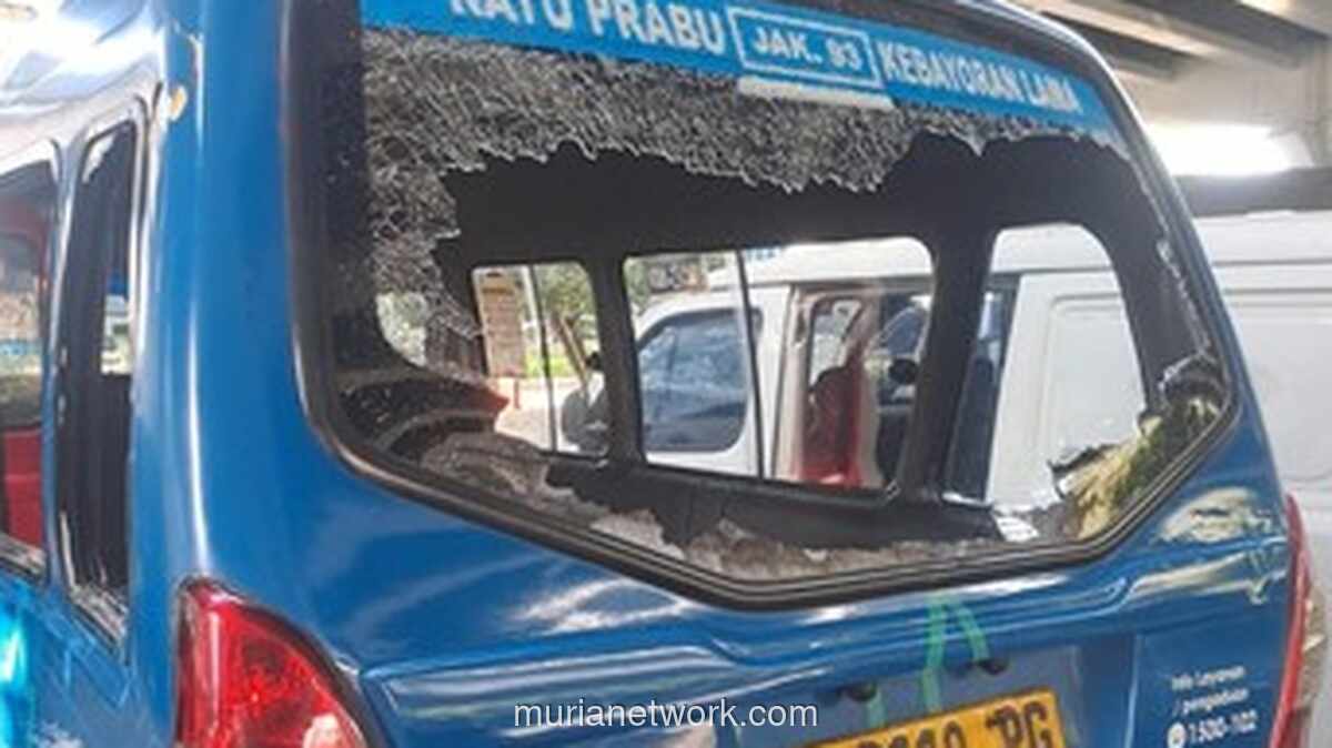 Subuh Mencekam di Cilandak, Angkot Jaklingko Tewaskan Pengendara Motor