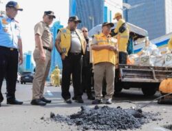 Rano Karno: Perbaikan Jalan di Jakarta Tak Perlu Tunggu Perintah