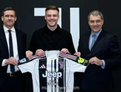 Emil Holm Tiba di Juventus, Bek Swedia yang Diharapkan Langsung Berkontribusi