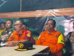 Tim SAR Evakuasi 7 Korban Longsor Pasirlangu, Total Korban Tembus 83 Jiwa