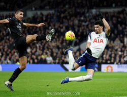 Solanke Cetak Gol Kalajengking, Spurs Paksa Manchester City Berbagi Poin