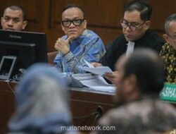 Munarman Hadapi Keberatan Jaksa KPK di Sidang Kasus Sertifikasi K3