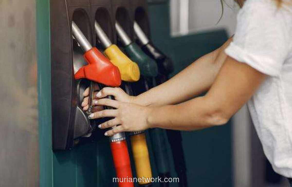 Harga BBM Turun, Pertamina hingga SPBU Swasta Kompak Pangkas Tarif