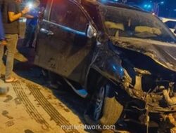 Remaja Anak Pejabat Tabrak Warung Pakai Mobil Dinas di Mamuju, Dua Orang Terluka
