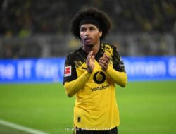 Adeyemi Tegaskan Komitmen di Dortmund, Bantah Isu Keinginan Pindah