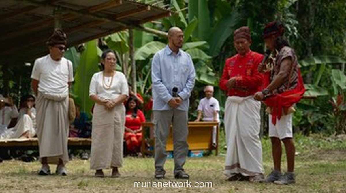 Sidang Adat Tuntaskan Kasus Candaan Pandji Pragiwaksono di Toraja