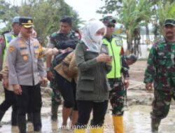 Jalan Demak-Semarang Terputus Total Akibat Ambles, Lalu Lintas Dialihkan ke Jalur Pantura