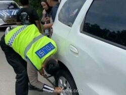 Kakorlantas Apresiasi Sigapnya Personel Tol Cipularang Bantu Pengemudi Pecah Ban