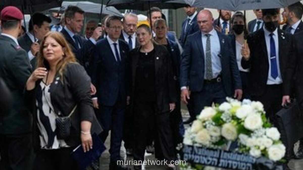 Polisi Sydney Bubarkan Aksi Tolak Kunjungan Presiden Israel dengan Gas Air Mata dan Semprotan Merica