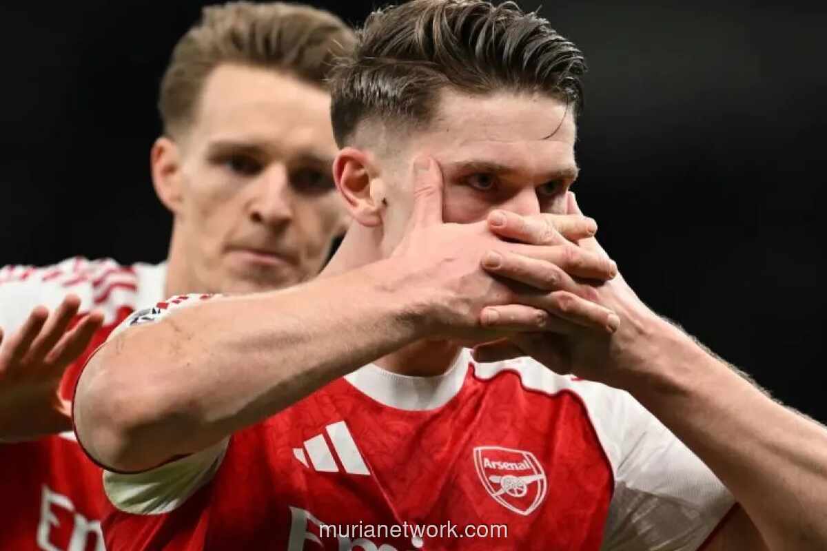 Arsenal Hancurkan Tottenham 4-1 untuk Kokohkan Puncak Klasemen