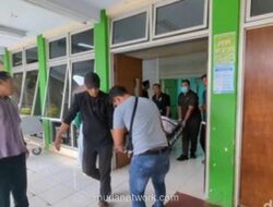 Tiga Remaja Tewas Tertabrak Kereta Api Saat Diduga Berfoto di Rel Batang