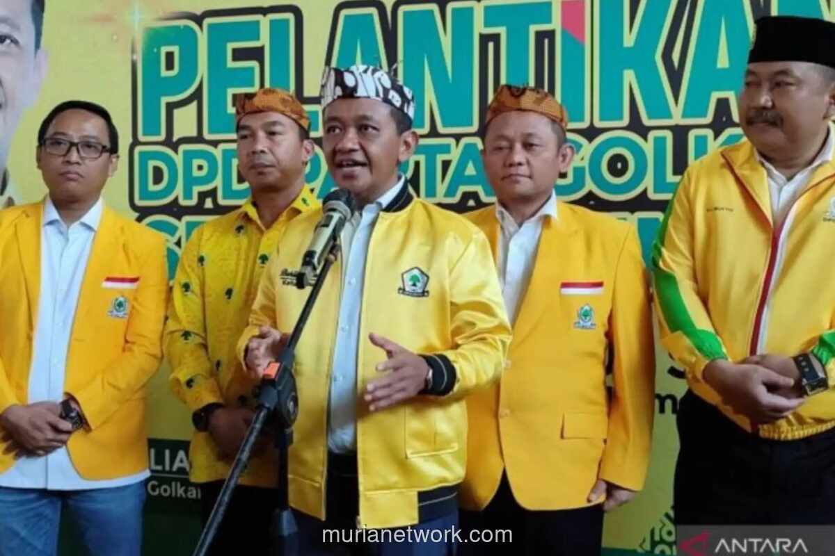 Bahlil Gurau Ajak Emil Dardak Gabung Golkar di Pelantikan DPD Jatim