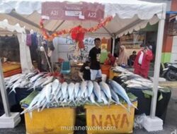 Omzet Pedagang Bandeng di Festival Rawa Belong Tembus Jutaan Rupiah Jelang Imlek