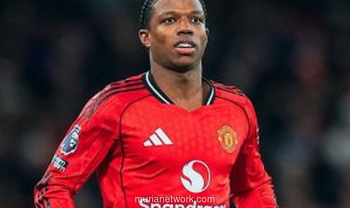 Leeds United Incar Bek Manchester United Tyrell Malacia yang Bebas Transfer