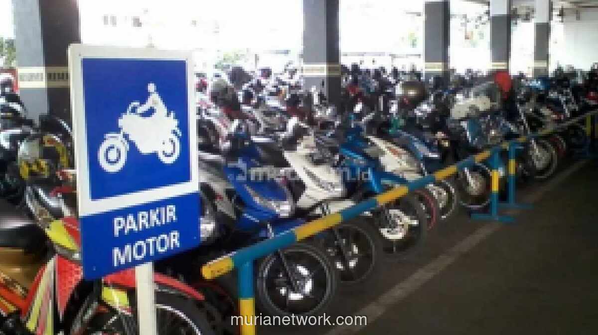 Pemkot Makassar Kaji Integrasi Biaya Parkir Tahunan ke Pembayaran STNK