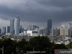 BMKG Prakirakan Hujan Guyur Sebagian Besar Wilayah Jakarta Hari Ini