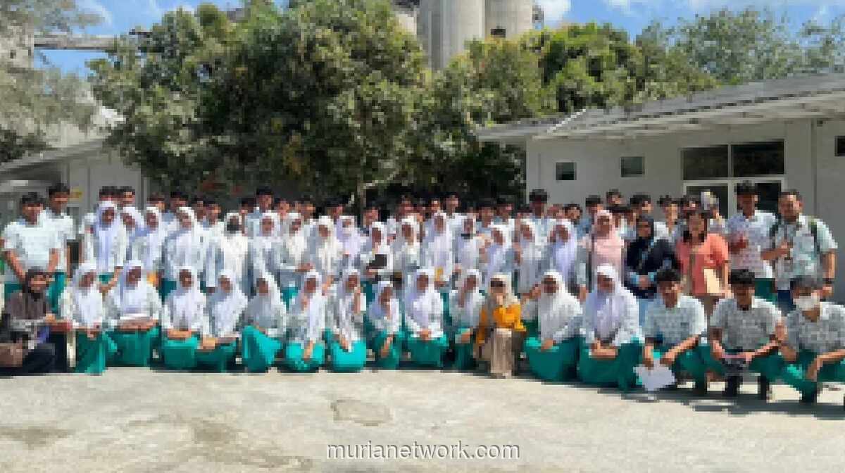 166 Siswa SMA Sukma Bangsa Pidie Kunjungi Pabrik Semen dan RSJ untuk Belajar Kontekstual
