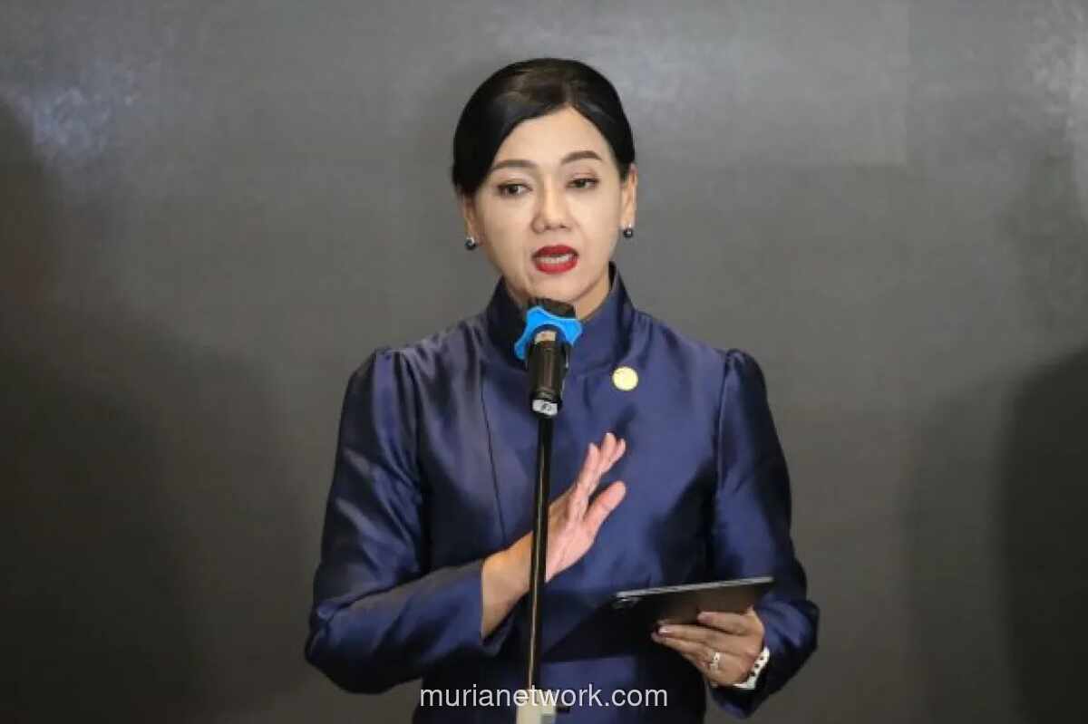 Pj. Ketua OJK Dorong Pejabat Internal Maju sebagai Calon Komisioner