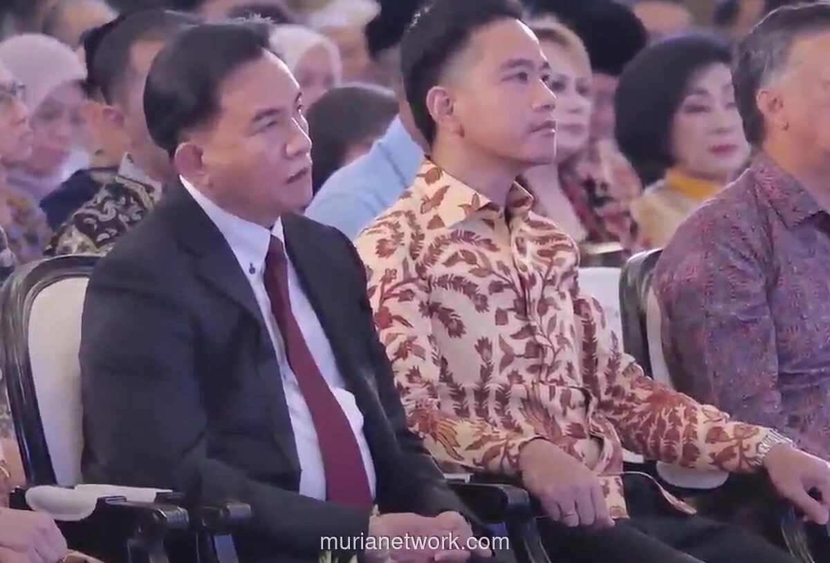 Gibran Apresiasi Konsistensi Yusril Ihza Mahendra, Luncurkan 8 Buku Pencatatan 70 Tahun Perjalanan