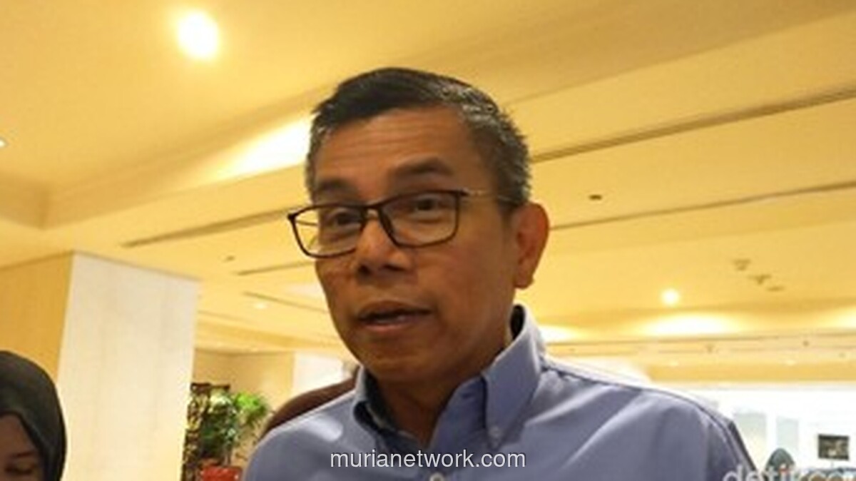 Hinca Pandjaitan Pertanyakan Klaim Jokowi Tak Teken Revisi UU KPK