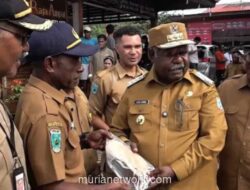 Gubernur Papua Barat Daya Serahkan Tiga Puskesmas Keliling Air untuk Jangkau Daerah Kepulauan
