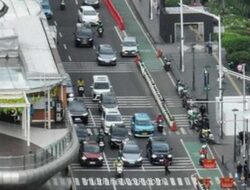 Korlantas Kerahkan Drone ETLE untuk Pantau Kemacetan Saat Ngabuburit di Jakarta Pusat