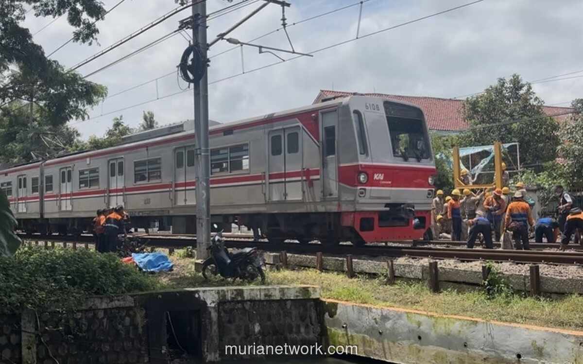 Layanan Commuter Line Bandara Soekarno-Hatta Kembali Normal Setelah Tertabrak Truk