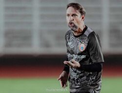 Pelatih Persija: Fokus pada Konsistensi, Bukan Pergerakan Rival