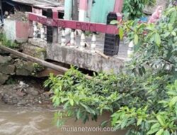 Warga Cipayung Cemas, Jembatan Vital Menuju Stasiun Citayam Rusak Parah