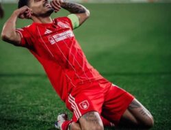 Nottingham Forest Hajar Fenerbahce 3-0 di Playoff Liga Europa