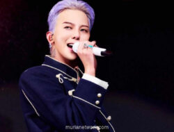 G-Dragon Beri Kalung Rp170 Juta Langsung ke Penggemar di Fan Meeting Jakarta