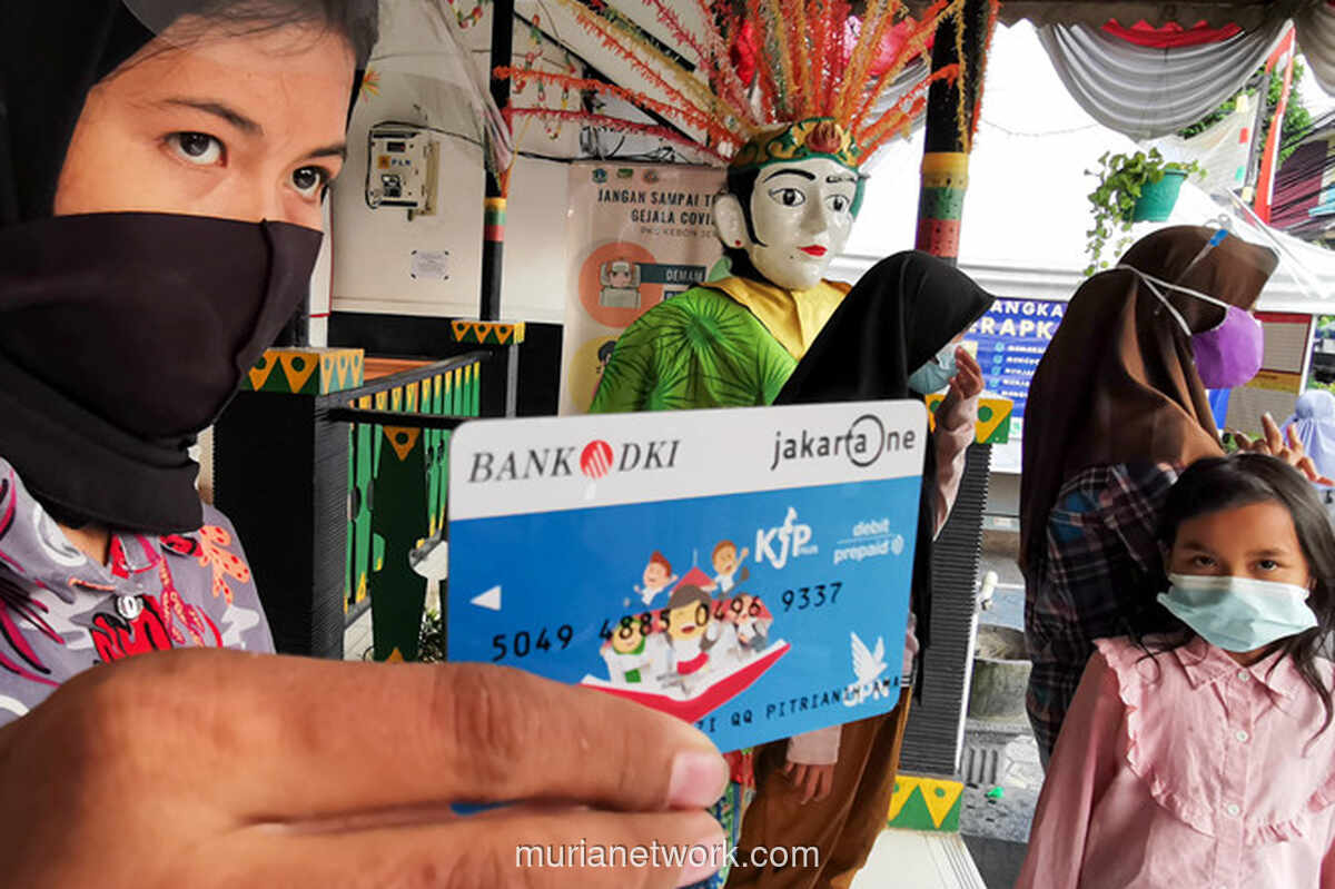 Gubernur DKI Ambil Langkah Cegah Maraknya Penggadaian Kartu Jakarta Pintar