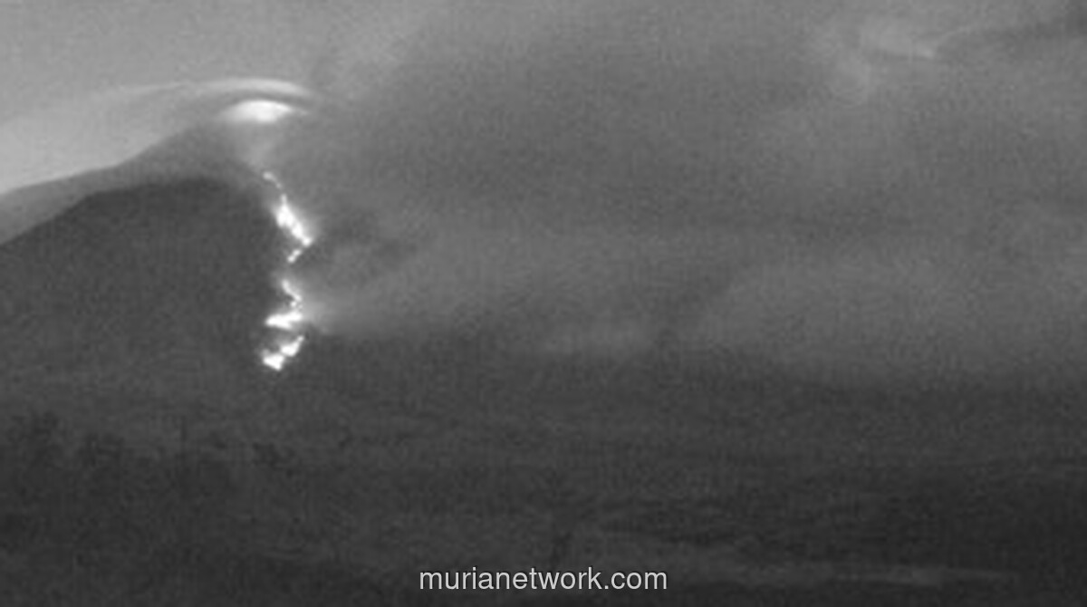 Gunung Semeru Erupsi, Luncurkan Awan Panas 4 Kilometer