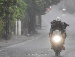 BMKG Imbau Waspada Cuaca Ekstrem, Hujan Lebat Guyur Jawa hingga Papua