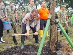 Kapolda Metro Pimpin Kerja Bakti Serentak di Sunter, Tindak Lanjut Instruksi Presiden