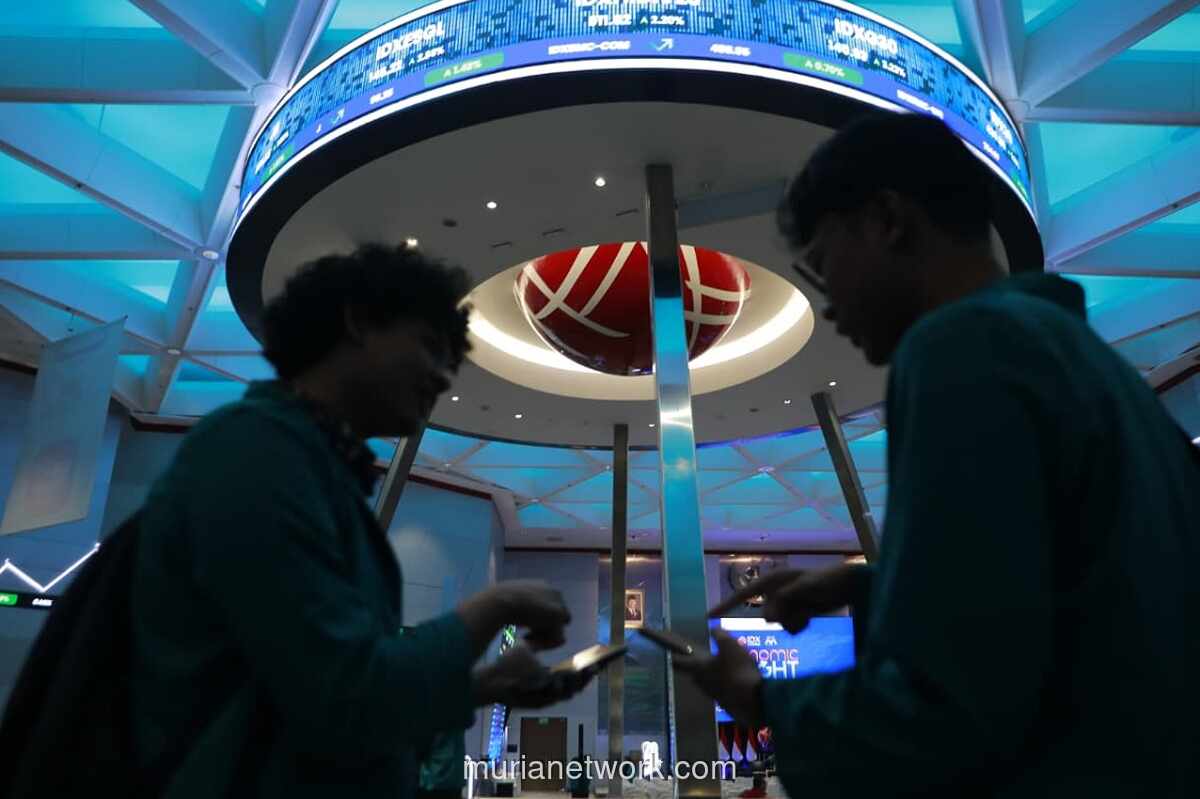 OJK Catat Aksi Jual Asing Berlanjut, Likuiditas Pasar Tetap Tinggi