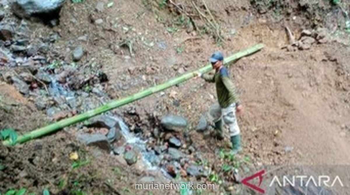 Longsor Tutup Akses ke Curug Cibeureum di Taman Nasional Gunung Gede Pangrango