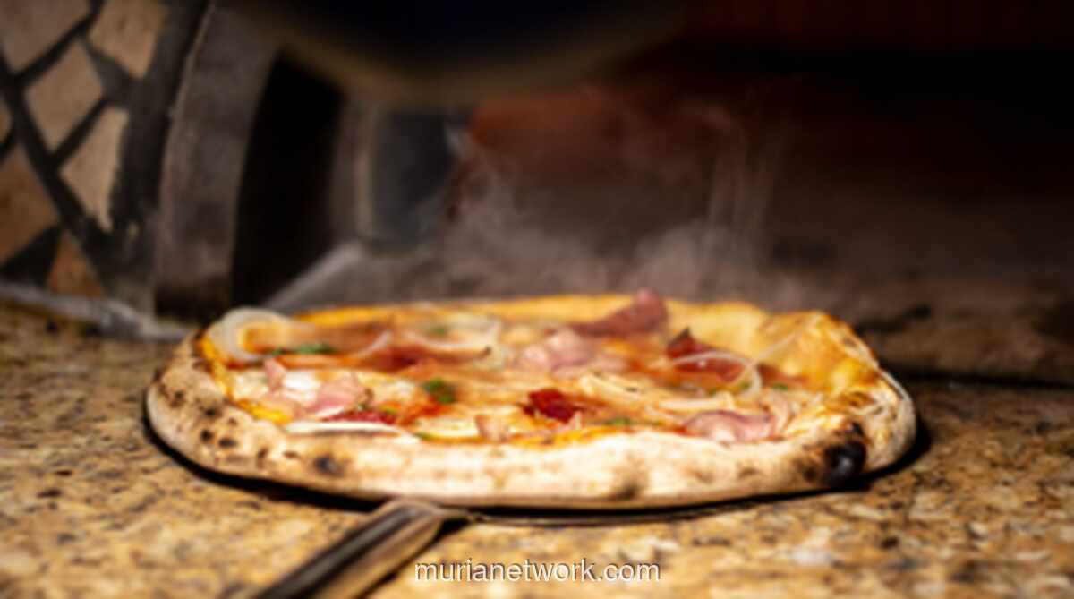 Mengupas Perbedaan Mendasar Pizza Napoli, New York, dan Chicago