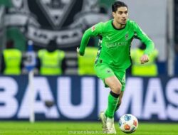 Kevin Diks Pulih, Gladbach Andalkan Bek Kanan untuk Perbaiki Pertahanan di Freiburg