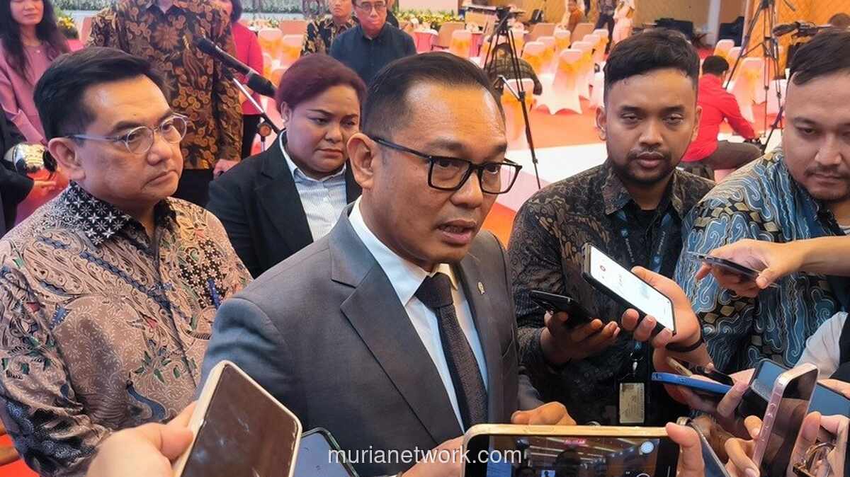 Wamen Investasi: Perizinan Berbelit Sebabkan Indonesia Kehilangan Potensi Investasi Rp1.500 Triliun